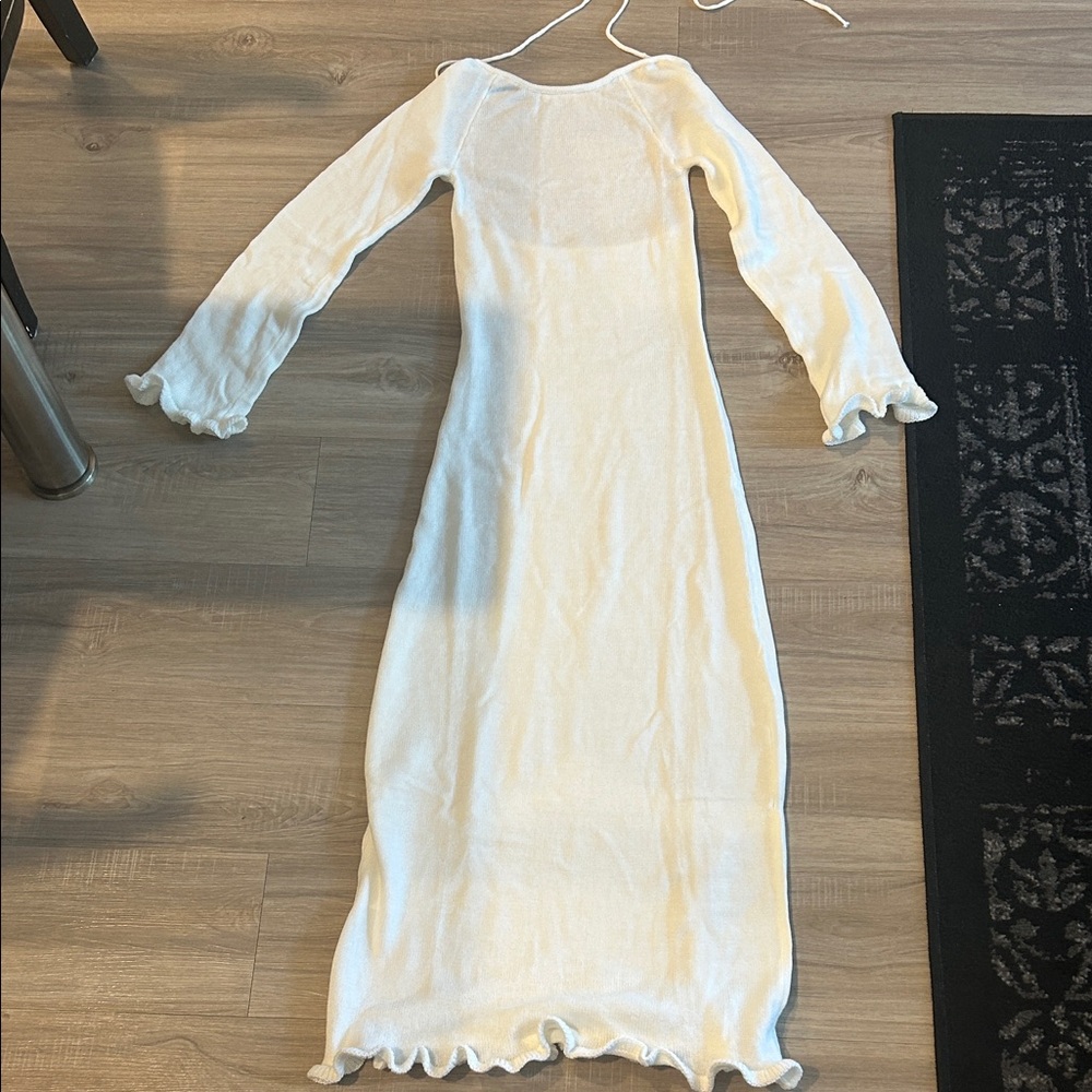 White Knitted Backless Long Sleeve Ruffle Hem Maxi Dress